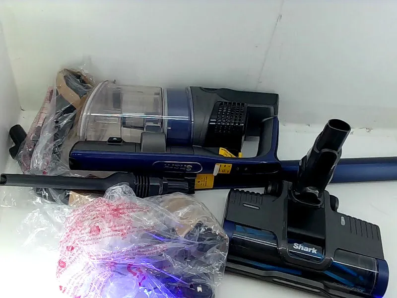 Shark Detachable Vacuum Cleaner with Accessories